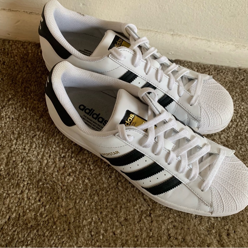 Adidas Original Sneakers